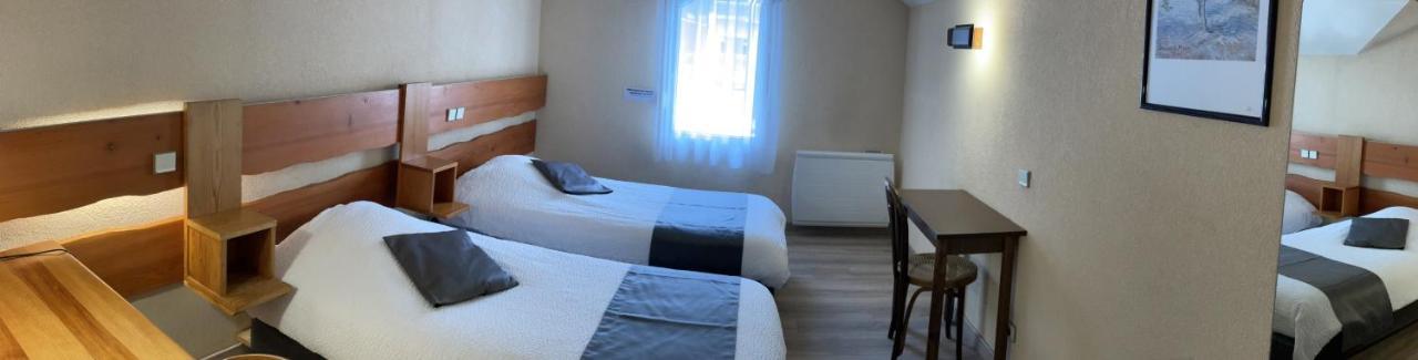 Logis De La Grande Cascade Hotel Le Tholy Bagian luar foto