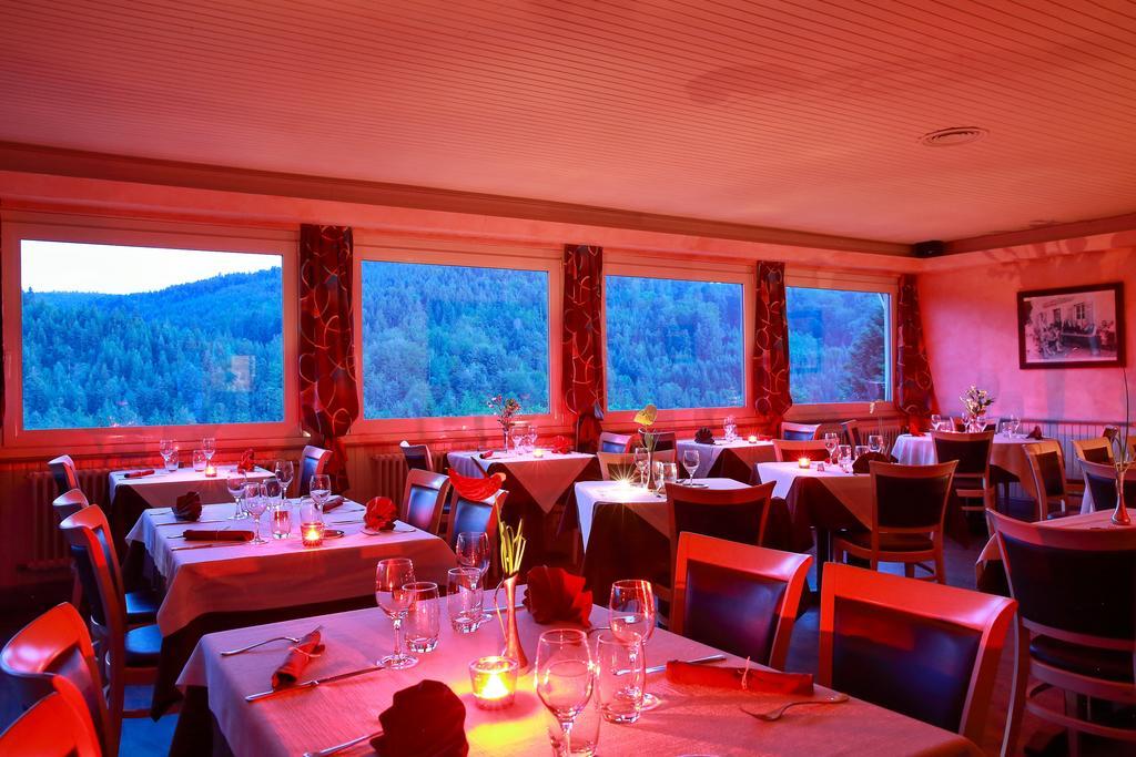 Logis De La Grande Cascade Hotel Le Tholy Bagian luar foto